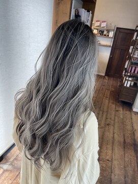 ブリック(brique) シャドールーツ