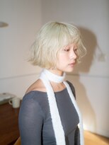 2024 A/W “caro” blond bob