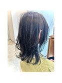 暗髪ブルーアッシュカラー