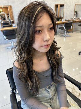 イロウ 山口どうもん店(IROW) レイヤーカット ブリーチカラー ハイライト　髪質改善　【山口】