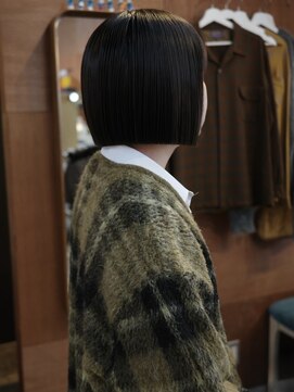 チャプター 問屋町(chapter) パツっと切りっぱなしミニボブ髪質改善トリートメント