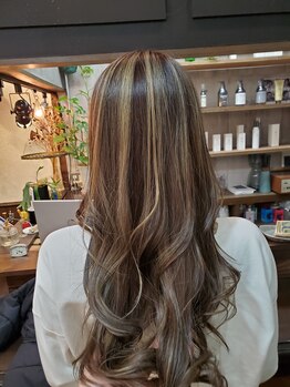 ヘアメイク ハプロック(hair make Huprok)の写真/実力派スタイリスト×完全マンツーマン☆お手頃価格で個性を引き出すカラー体験を!