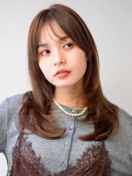 サーカス バイ ビュートリアム 青山(CIRCUS by BEAUTRIUM) レイヤーカット 顔周りカット 20代30代40代