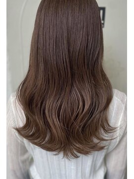 イル(I'LL) ストレートも巻き髪も可愛いロング