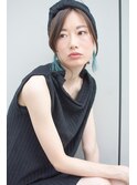 上質なアクセサリーが女度を上げる。