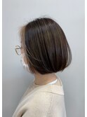 フェイスフレーミングボブ