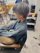 エミタス 宮街道(Emitas.) 【副店長】ホワイトグレー×メンズウルフ[ハイトーンカラー]