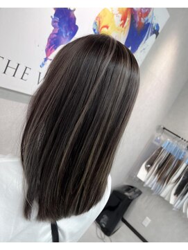 レヴェリー(REVERIE) #ハイライト#ベージュ#暗髪