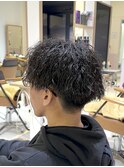 かっこよく決まる!ツイストスパイラルパーマ◎