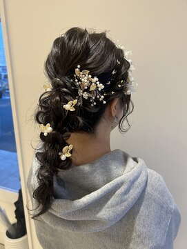 カシェ シモムラ(Cashe'e SHIMOMURA) 編みおろしポニー