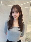 グレージュ×レイヤーカット