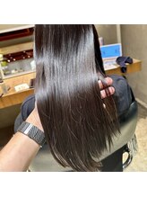 Q8. 縮毛矯正は髪が傷んだり、不自然に真っ直ぐになりませんか？