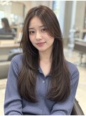 暗髪ロング×韓国風顔周りレイヤー