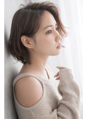 ミディアムショート×ナチュラルベージュ...