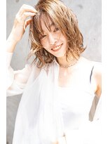 クラン(clan)&nbsp;かきあげヘアーシルバーカラー韓国風センターフェードカット