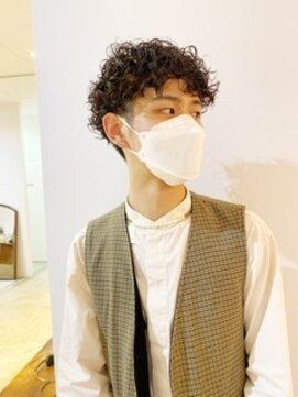 ヘアーアイストゥーレ(HAIR ICI TRE) スパイラルパーマ