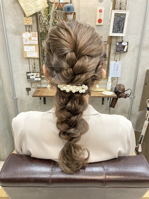 【Bormee】結婚式お呼ばれ編みおろしヘアアレンジ☆竹本さくら