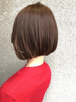 [脱白髪染め]グレイでもお洒落な褒められヘアへ◇気になる白髪もカバーしながら大人女性のなりたいが叶う。