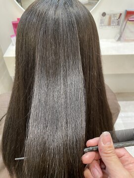 ラビス クローバー(Lovis clover) こなれミディ