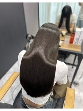 ラフトーキョウセカンド(RAF TOKYO 2nd) 初の美髪矯正