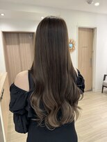 ユーフォリア 青山(Euphoria)&nbsp;オリーブブラウン/透明感カラー/ロングヘア/小顔カット/担当yuki