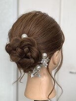 アヴソリューク(Absoluk)&nbsp;サイドシニヨン　お呼ばれ　二次会　入学式　20代30代40代50代