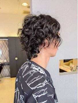 ヘアショップエヌアンドエー 久喜 栗橋店(hairshop N&A) 周りと差をつける強めのスパイラルパーマ×マッシュスタイル