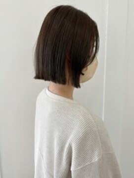 パル バイ ラベスト(Pal by lovest) イルミナ♪ナイトグレージュx切りっぱなしボブ