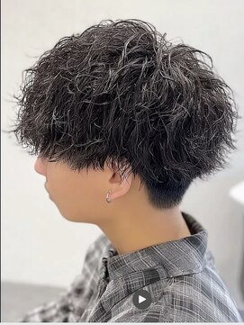 クオリス 上福岡店(QUALIS) 春メンズパーマ刈り上げマッシュ×波打ちパーマ
