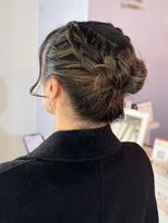 マリアバイアフロート(Maria by AFLOAT)&nbsp;サイド編み込み×高めシニヨン