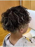 メンズパーマ波巻きパーマメンズハイライトカラーメッシュカラー