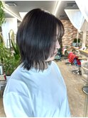 軽め外はねボブ　アッシュカラー