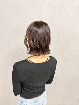 フランチェスカドットボブ(francesca.bob) レイヤーボブ×オリーブベージュ【渡辺俊弥】梅田