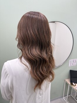 ロサ ブランシェ バイ エスト(Rosa Blanche by est)の写真/透明感も艶感も叶える♪肌なじみの良いカラーで、あなたに似合う理想の髪色へ