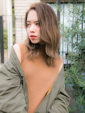 リリアン 表参道(relian) ベージュカラーで透明感のある髪に☆