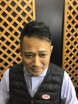 ヘアースタジオアルファ フェードカット1ミリ仕上げ