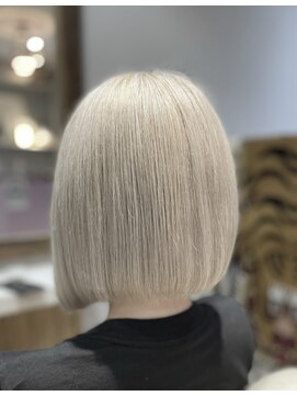 ペスカ 立川店(pesca) ホワイトカラー　ハイトーンボブ×PESCA立川店