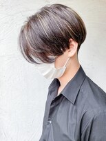 ハイライト フェード ツーブロック センターパート【山岸】