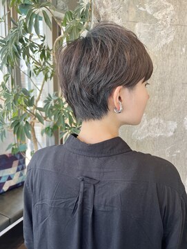 ロビー 表参道(ROBBY) マニッシュショート/前髪あり/表参道/30代40代50代