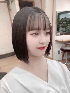 ネオリーブ クーロ(Neolive curro) 韓国前髪顔周り×美髪レイヤー[横浜/縮毛矯正/前髪縮毛矯正]