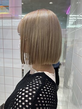 ロンドルーチェ 心斎橋(Lond luce) ダークアッシュ/ミディアムレイヤーカット［髪質改善/縮毛矯正］