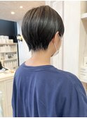 福山市美容室Caary人気 丸み襟足スッキリショート夏ヘアスタイル