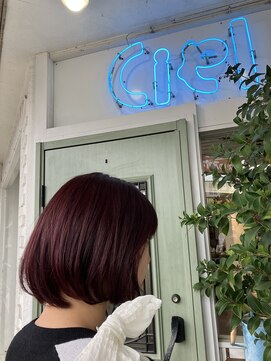 シエル Cielヘアーサロン winered