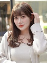 ノイカーム(noi Calm)&nbsp;顔周りレイヤーカットくびれヘアミルクティーベージュカラー