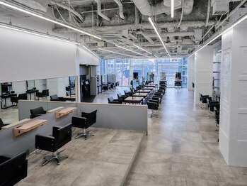 "THE GARDEN" TOKYO 【ザ　ガーデン トウキョウ】