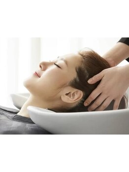 頭皮環境を改善し、大人女性の悩みに応えるヘッドスパ◎プライベート空間で癒しのひとときを…*