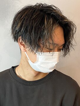 エルマーク 梅田(L-MARK) スパイラルパーマ/ツイストパーマ/メンズ/センターパート/波巻き