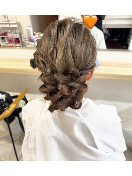 フロウ(flou) 編みふわお団子