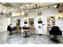 ボブフルール(BOB fleur)の雰囲気（女性スタッフが多いお店です◎）