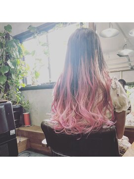 モノ アンド イニ(Mono & inni) 【奈良/inni hair】ライトピンクグラデーション